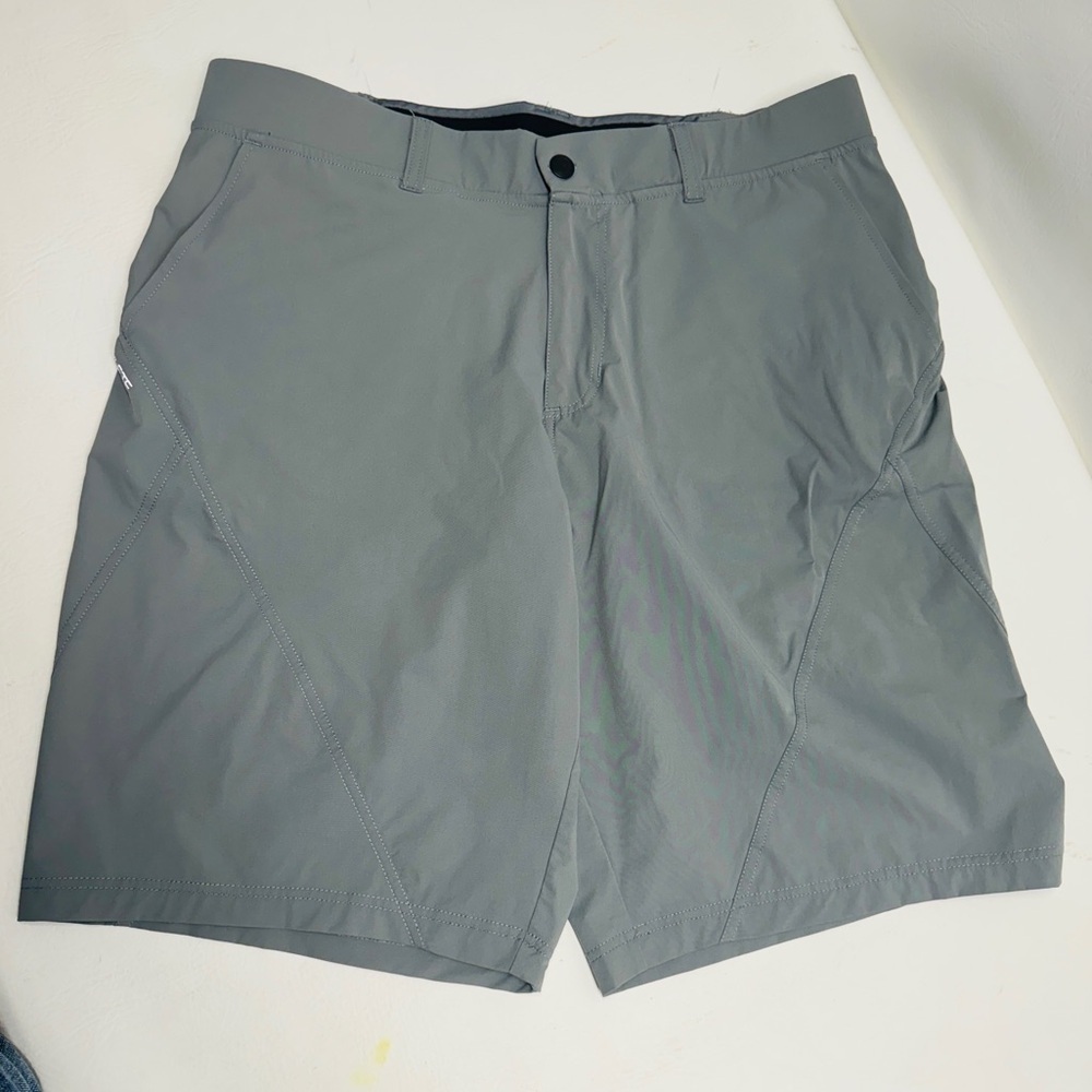 HYLETE MENS SHORTS SIZE 36W regular
